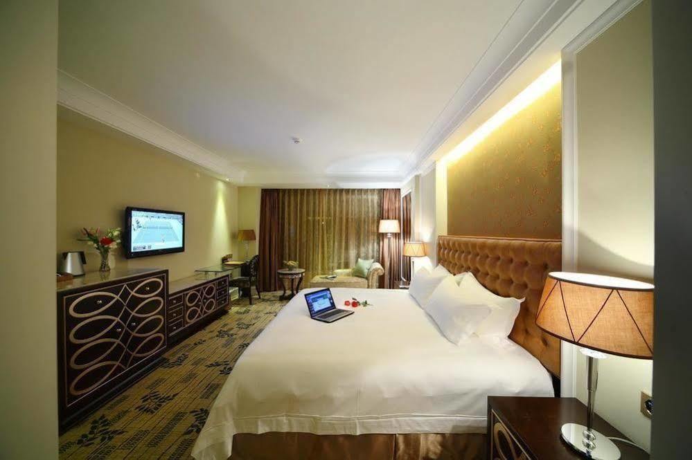 King Century Hotel Zhongshan  Exterior photo